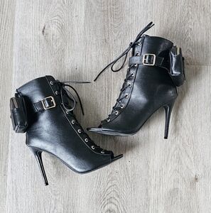 Size 8.5 Anne Michelle Black Lace-Up Peep Toe Booties